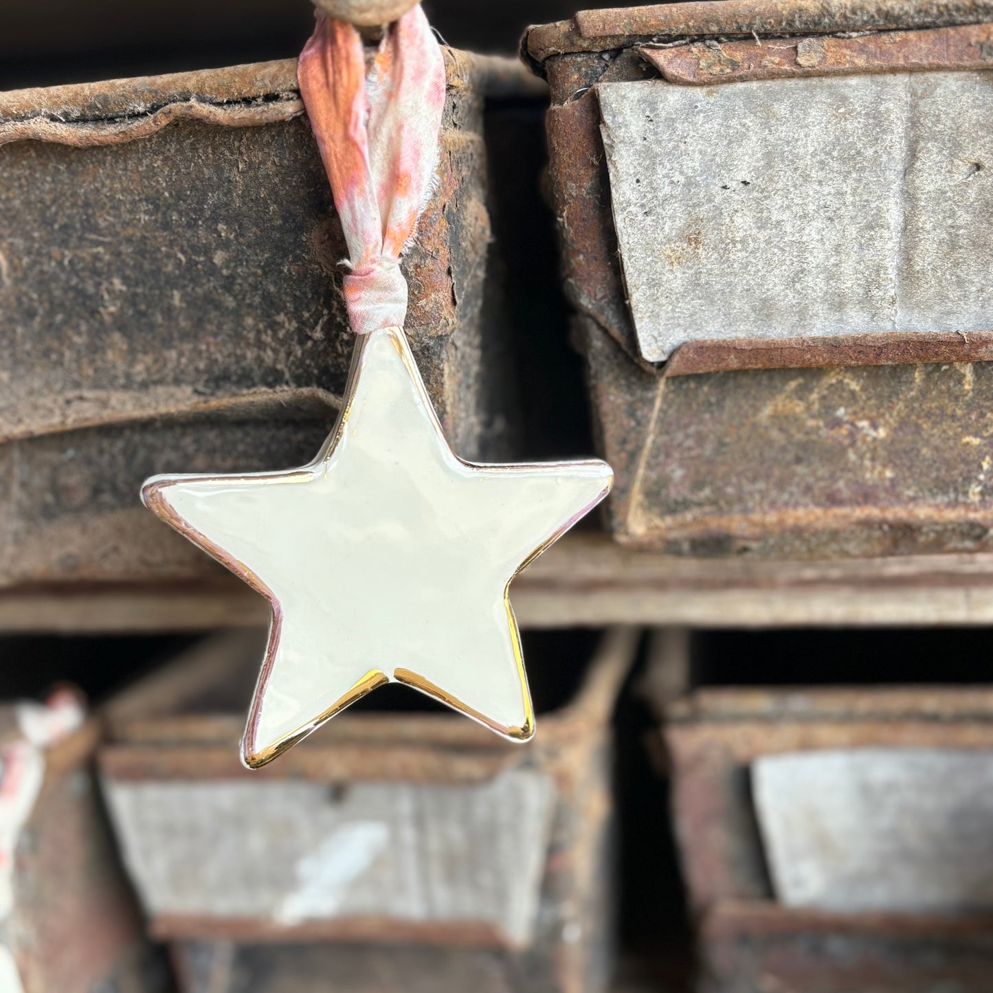 Plain Gold Ornaments – Bow, Tree, Star