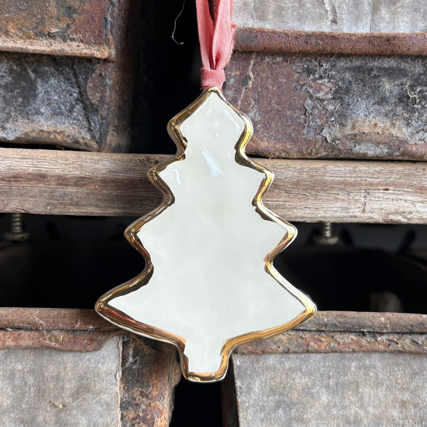 Plain Gold Ornaments – Bow, Tree, Star